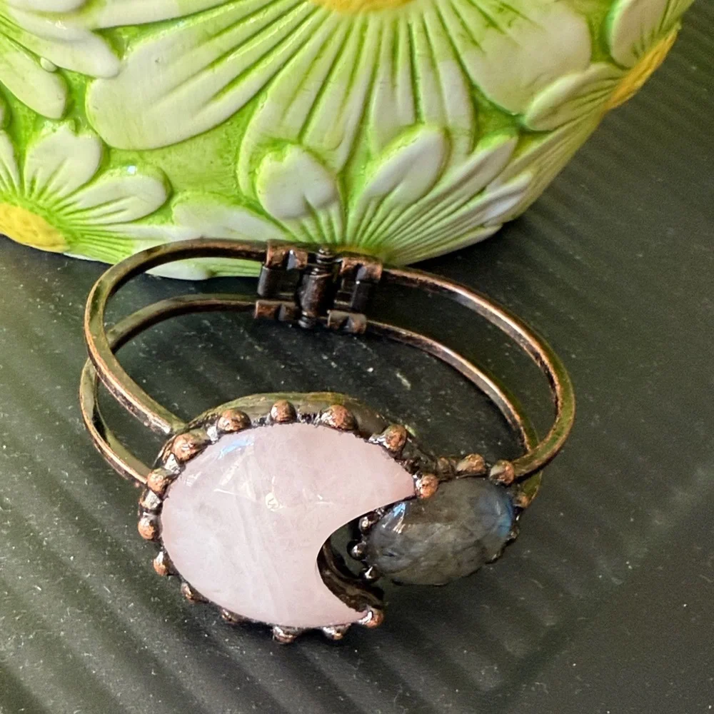 Handcrafted Boho Western Chic Copper Colored Natural Stone Clamper Bracelet - Picture 2 of 6
